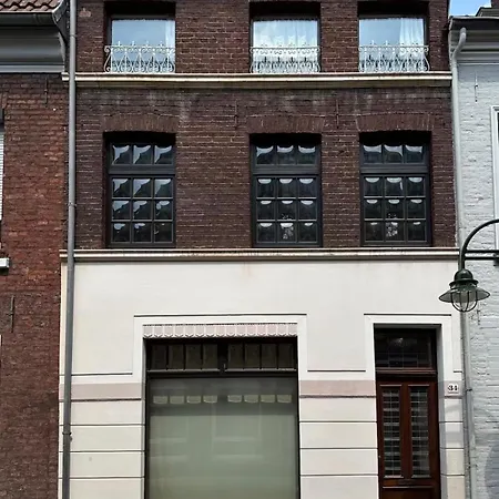Stadthaus 34 *